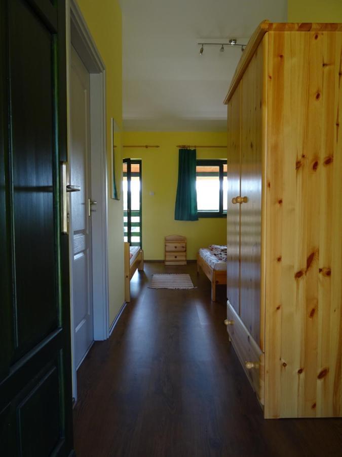 Kisrejtek Apartmanhaz Lispeszentadorján Exterior foto