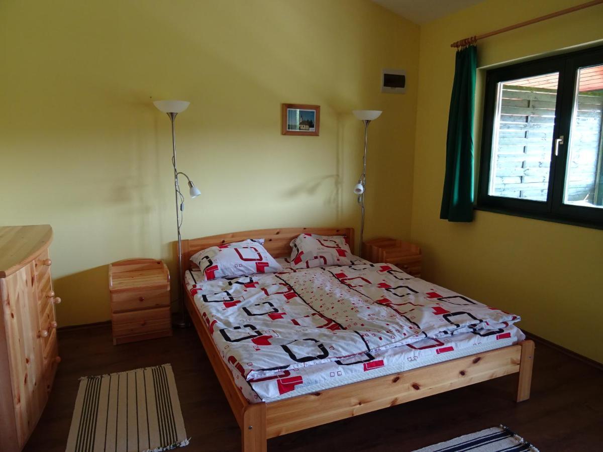 Kisrejtek Apartmanhaz Lispeszentadorján Exterior foto